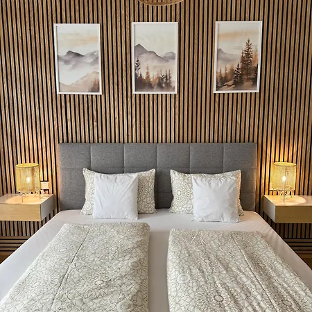 Dreamstay *